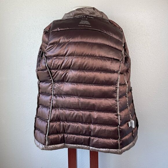 Andrew Marc Premium Down Hooded Puffer Jacket Size M EUC - Picture 7 of 9